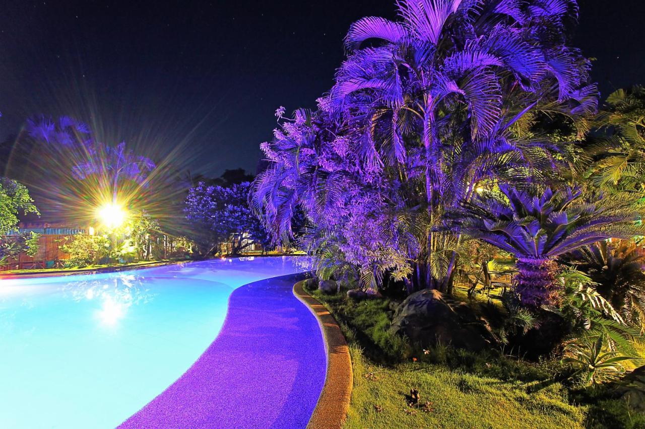 Thalatta Resort Zamboanguita  Extérieur photo